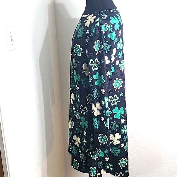 Spadehill Shamrock Dress, Black with Green & White Clover, Size Large - Picture 4 of 7